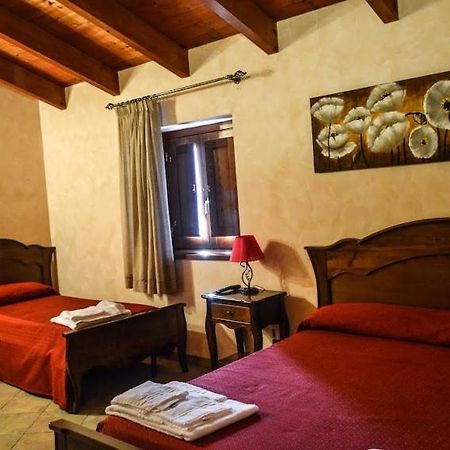Agriturismo U' Casinu Da Scala Campora San Giovanni Buitenkant foto