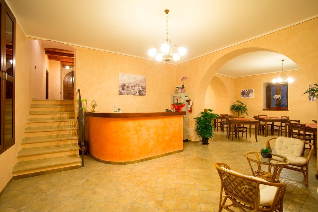 Agriturismo U' Casinu Da Scala Campora San Giovanni Buitenkant foto