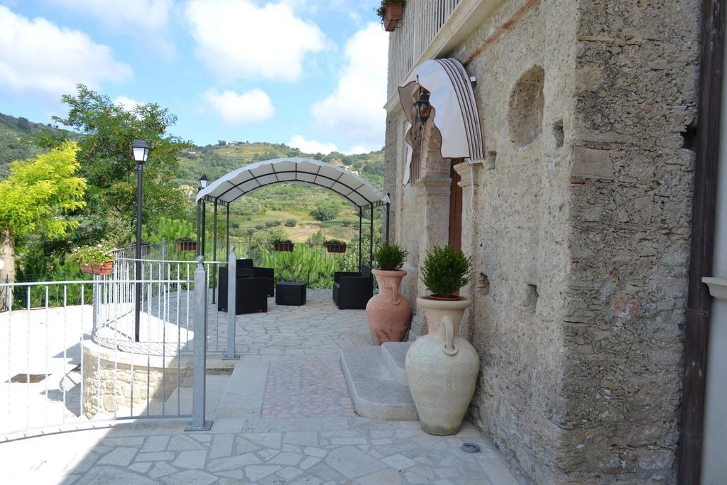 Agriturismo U' Casinu Da Scala Campora San Giovanni Buitenkant foto
